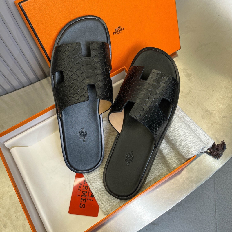H**me5 slippers